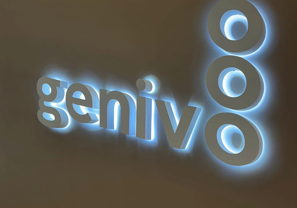 Genivo : Logo rétro-éclairé Genivo - Signalétique intérieure Marrakech